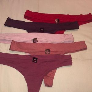 La Senza thongs *NWT* (5 pairs)